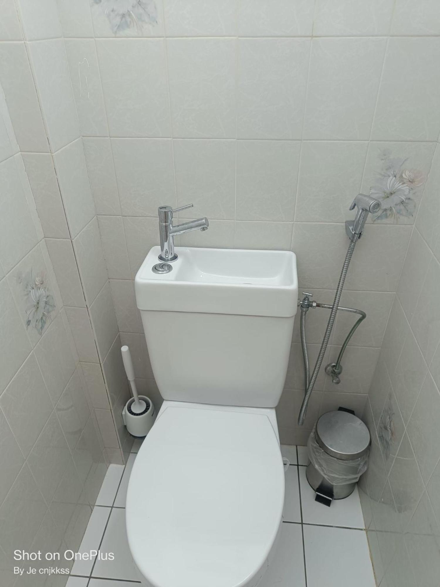 Belle Chambre D'Hote Avec Balcon Prive - 3 Mins Gare Annemasse - Geneve Acces Direct Esterno foto